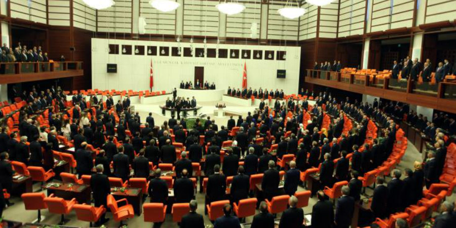 Εγκρίθηκε η στρατιωτική συμφωνία με τη Λιβύη από την τουρκική βουλή